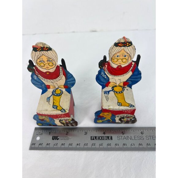 VTG Hand Painted Wooden Granny and Cat Figurines Set of 2 Folk Art - Picture 5 of 7